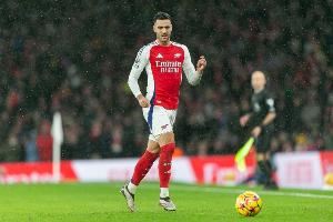 梅里诺：过去一年没和祖比门迪谈未来 伤病可能发生轮换是必要的